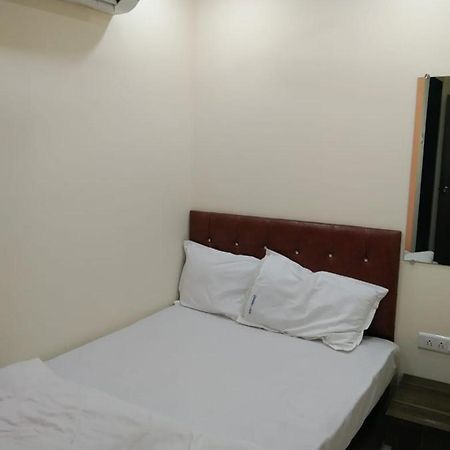 Sadguru Lodge Bombay Extérieur photo