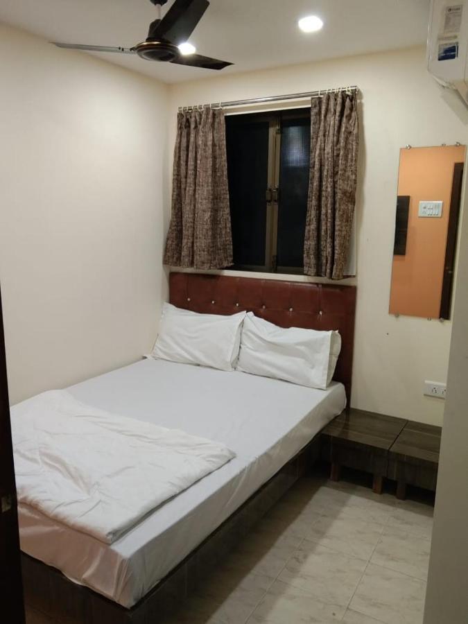 Sadguru Lodge Bombay Extérieur photo